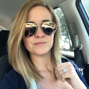 Meet your Posher, Amanda